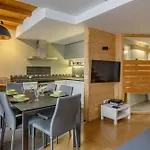 Apartment Genevrier - Spacious Balcony With Mont Blanc Views